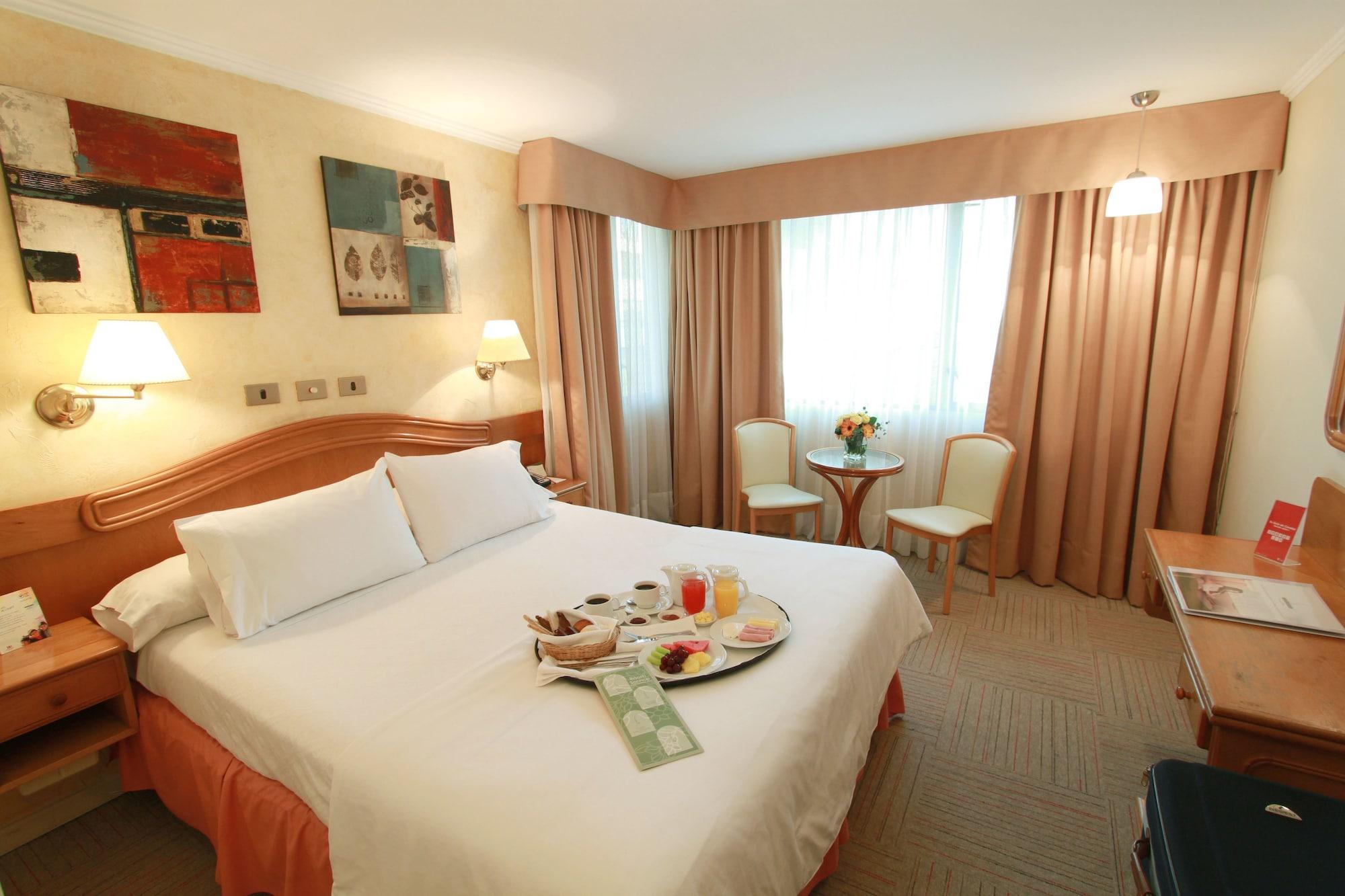 Hotel Torremayor Lyon Santiago del Cile Camera foto