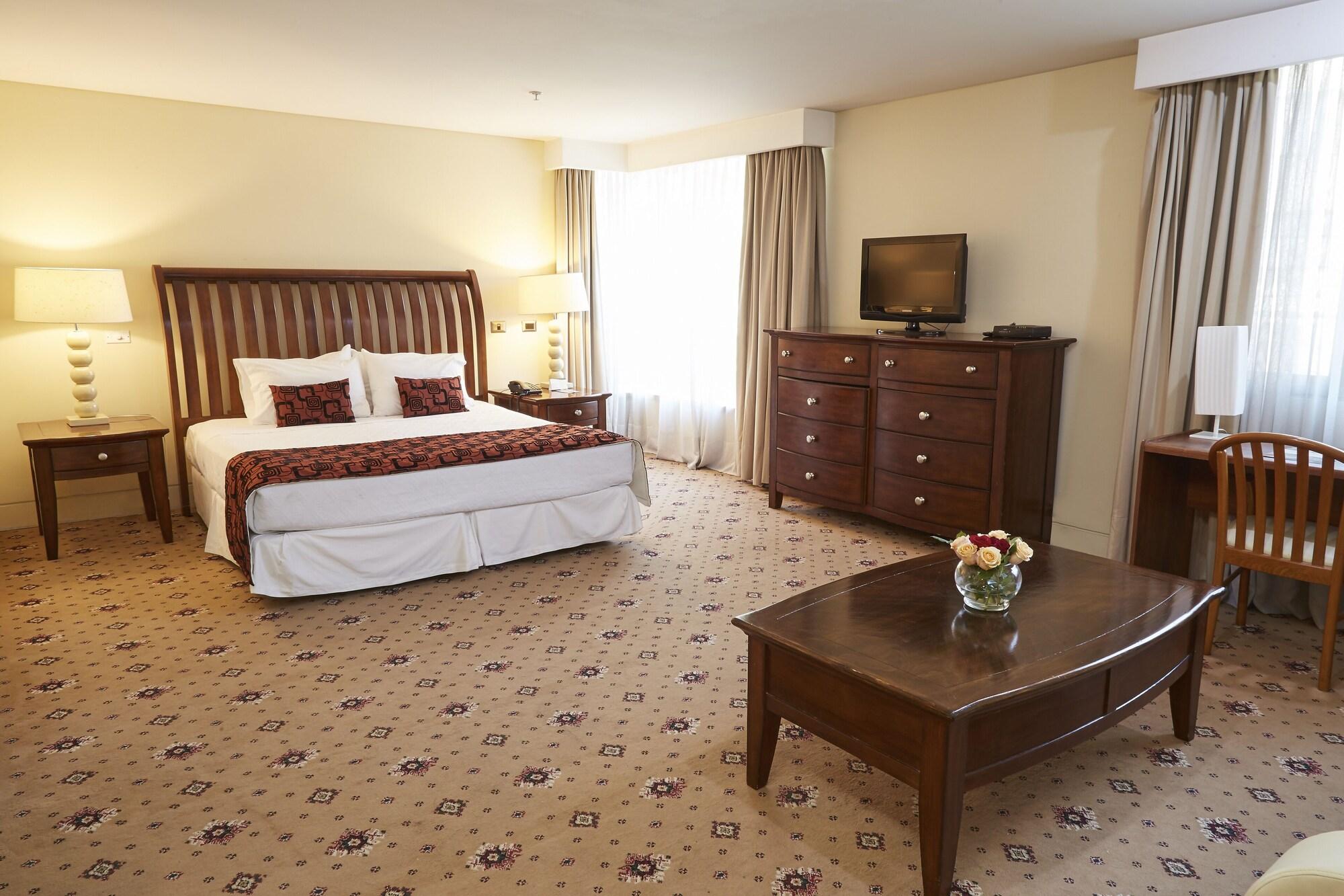 Hotel Torremayor Lyon Santiago del Cile Esterno foto